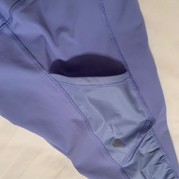 Lululemon Women’s Active Capris - Picture 5 of 8